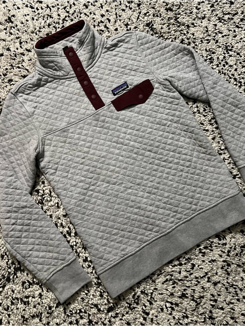Patagonia Organic Cotton Quilt Snap-T Pullover Sweater Grey Burgundy Women’s XS - Picture 3 of 16